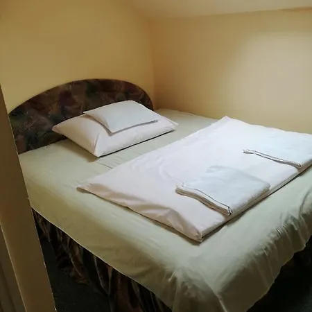 Agg Harsfa Panzio Etterem Bed and Breakfast