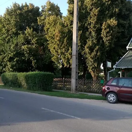 Agg Harsfa Panzio Etterem Panzió